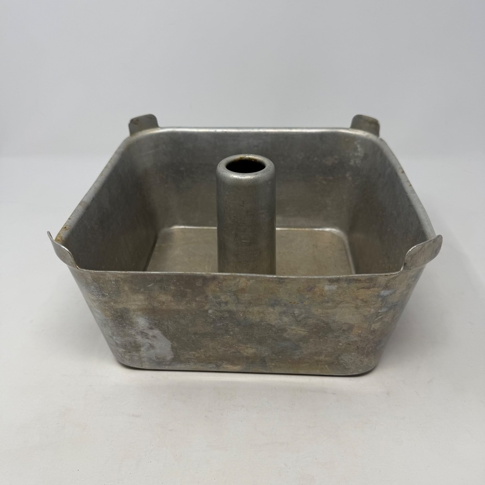 Vintage Aluminum Wear-Ever #2740 Square Angel Food Bundt Pan 9" x 9" x 4 1/8"